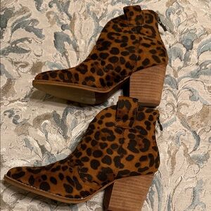 Stylish Leopard Print Ankle Booties